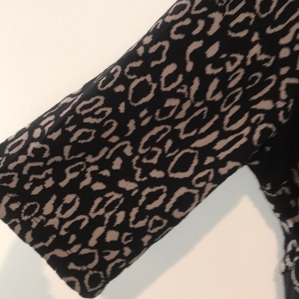 Black leopard dress in size 10 - Picture 4 of 6